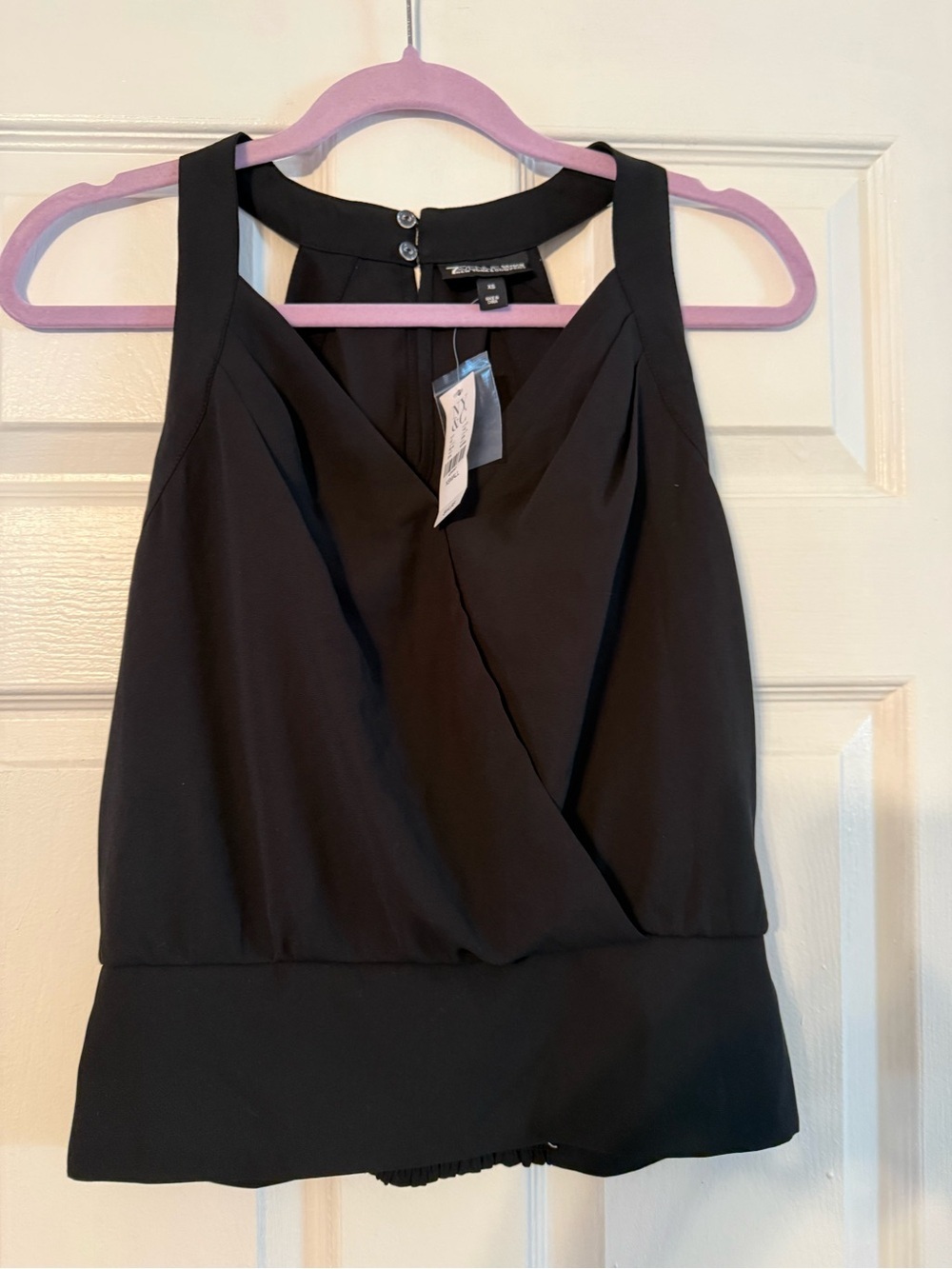 New York & Company Black V-Neck Sleeveless Top